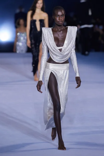 Look 182